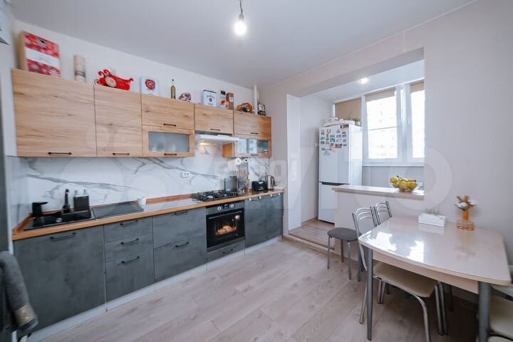 1-к. квартира, 42 м², 8/12 эт.