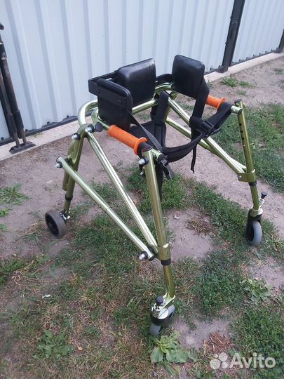 Инвалидные ходунки