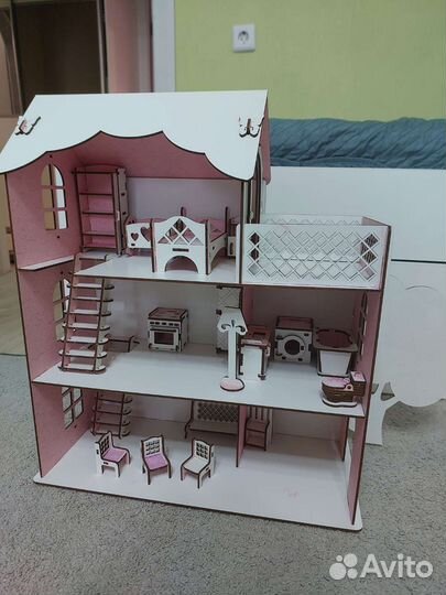 Домик кукольный