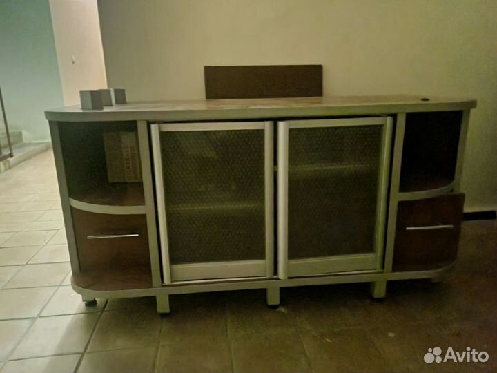 Тумба под тв из массива бу