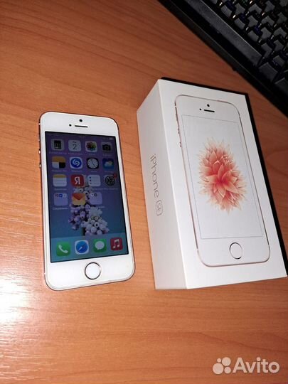 iPhone SE, 32 ГБ