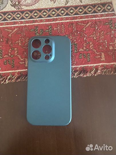 Чехол на iPhone 14
