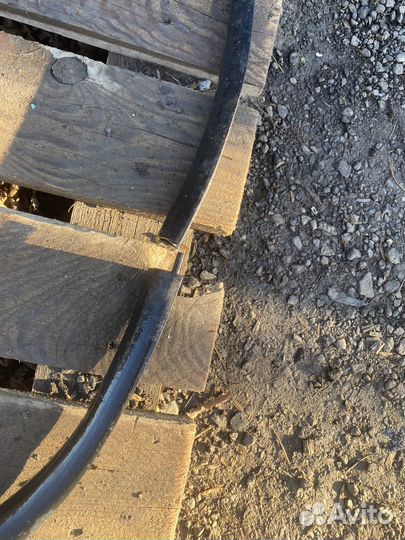 Уплотнительная резинка задней правой двери x-ray