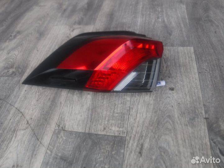 Фонарь левый №17 Toyota RAV4 (XA50) 2019