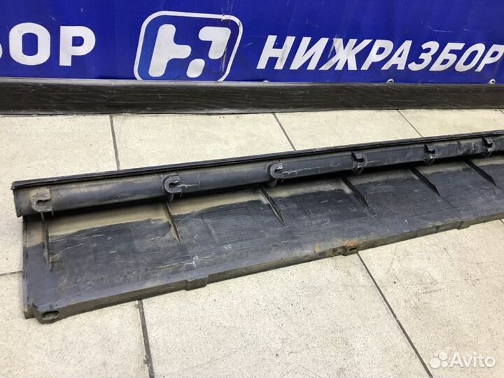 Накладка на порог (наружная) правая Kia Sportage 1