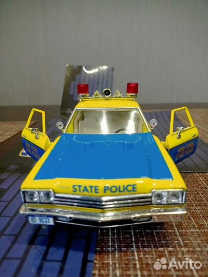 Модель Police Dodge Monaco 1974 nysp 1:24