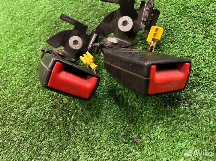 Замок ремня безопасности задний левый