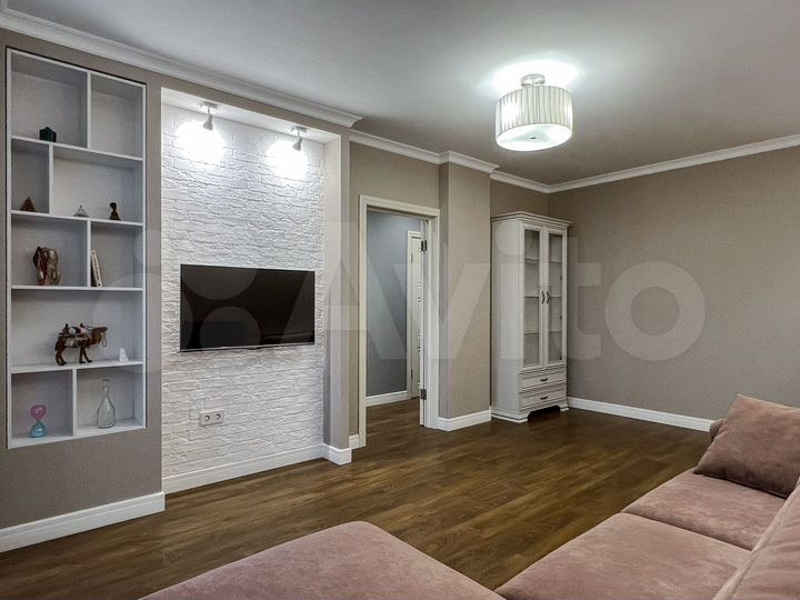 2-к. квартира, 64,7 м², 4/10 эт.