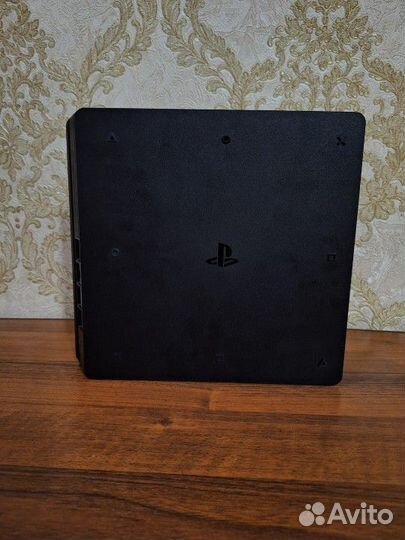 Sony playstation 4 slim