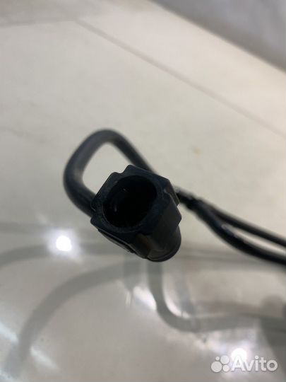 Трубка вакуумная (Jaguar XF X250)