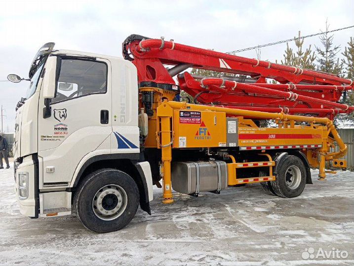 Автобетононасос Isuzu Giga, 2024