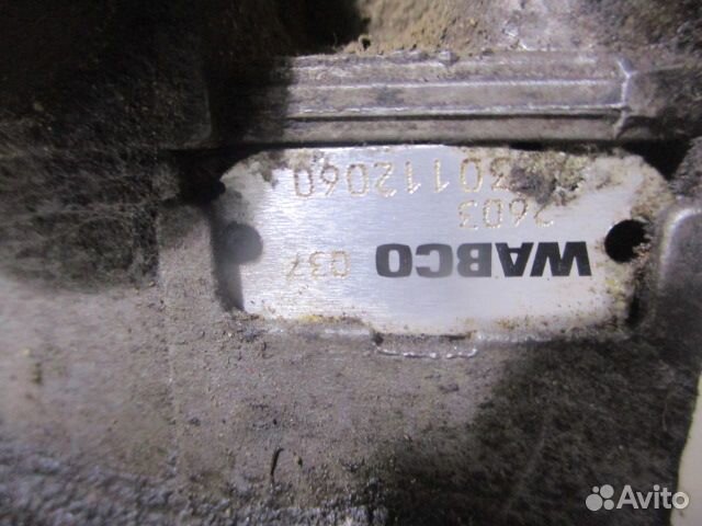 Ускорительный клапан Wabco 9730112060