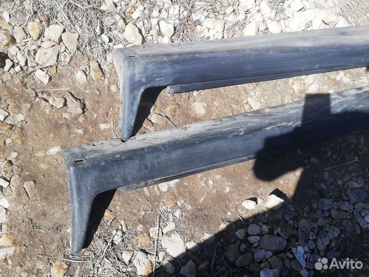 Порог правый галант 8