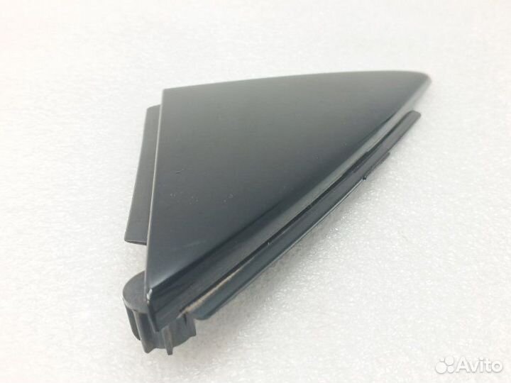 Накладка двери передняя правая Audi Q5 FY 2.0 DET