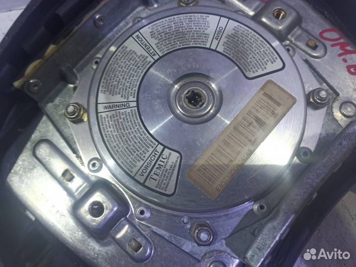 Подушка безопасности в руль