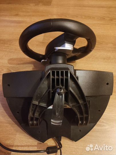 Игровой руль с педалями