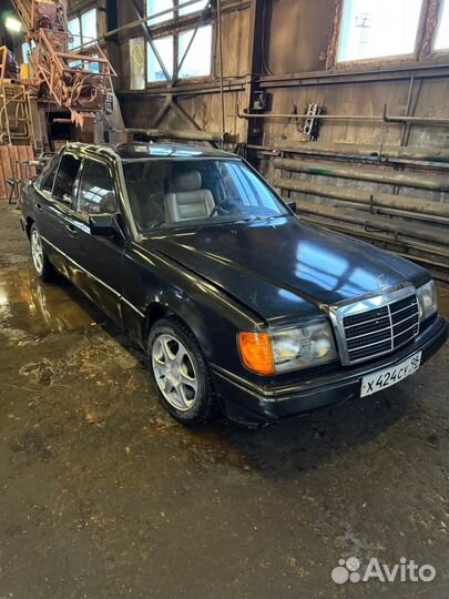 Mercedes 124 на разбор