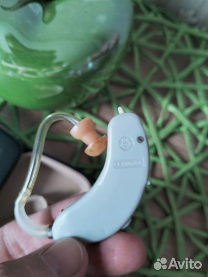 Слуховой аппарат/новый, с вкладышем, советский