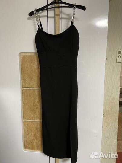 Маленькое черное платье 42