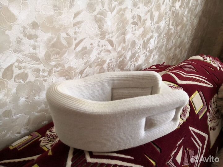 Бандаж на шейный отдел позвоночника