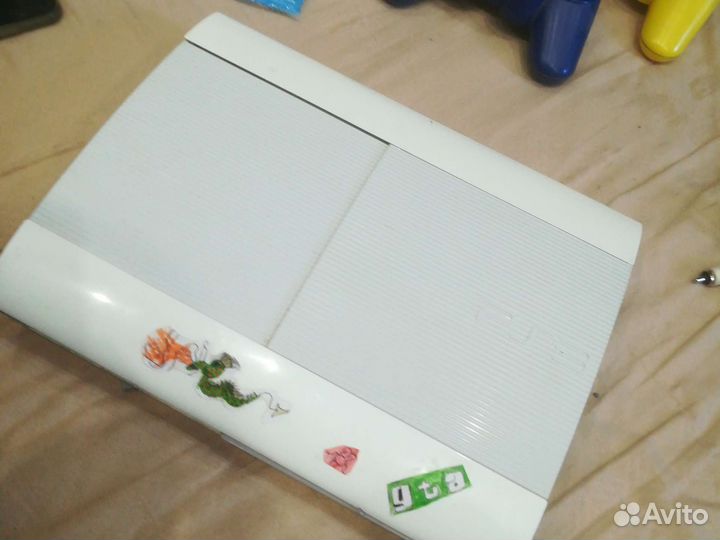 Sony PS3 Super Slim (500GB) Беленькая+ 2 Джойстика