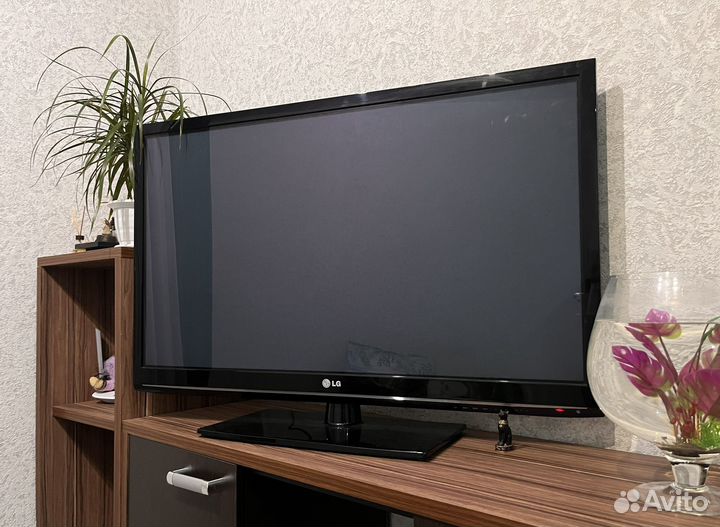 Телевизор LG 42
