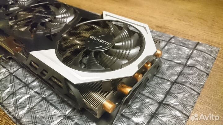 Gigabite G1 Gaming nvidia GTX Geforce 980ti