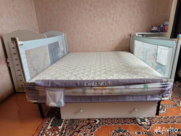 Защитный борт на взрослую кровать