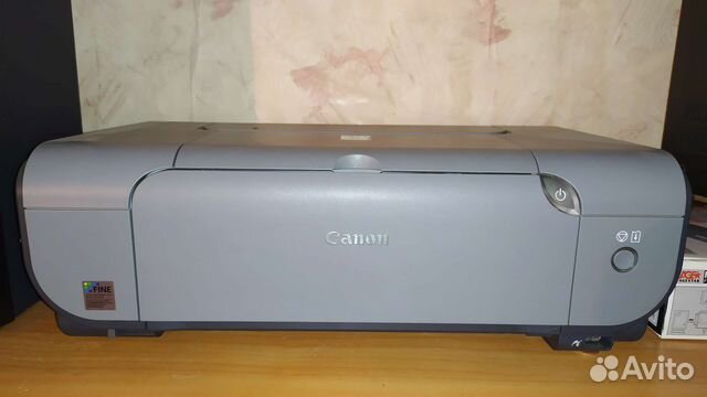 Продам струйный цветной принтер Canon ip3300