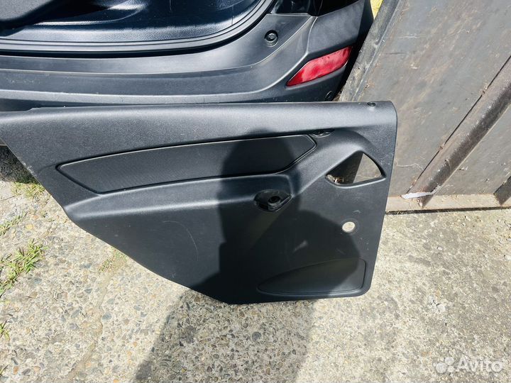 Дверные карты гранта седан