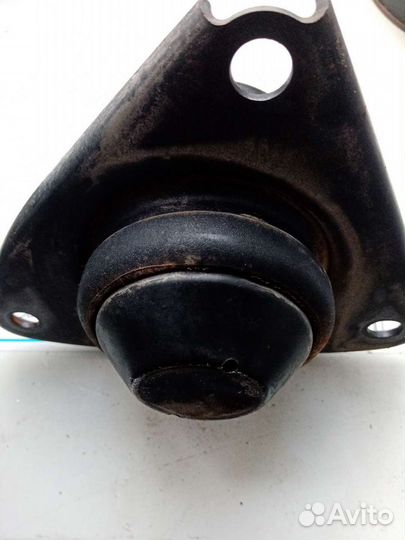 Подушка двигателя хундай