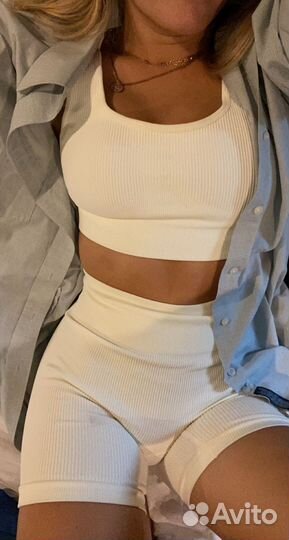 Костюм для фитнеса и йоги в рубчик