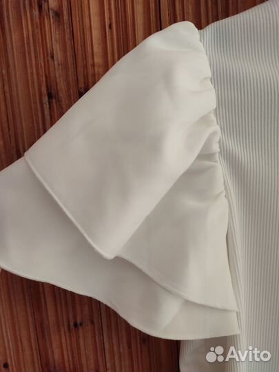 Блузка женская белая