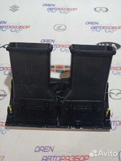 Дефлектор воздушный Toyota Camry 55 2.5 2017