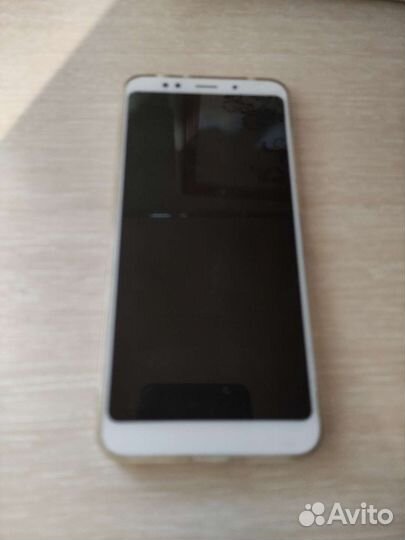 Телефон Redmi 5 plus