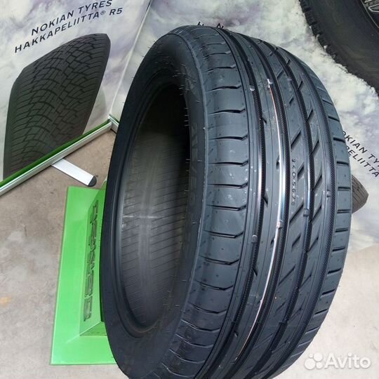 Nokian Tyres Nordman SZ2 215/50 R17 W