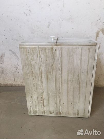 Тумбочка для туалета
