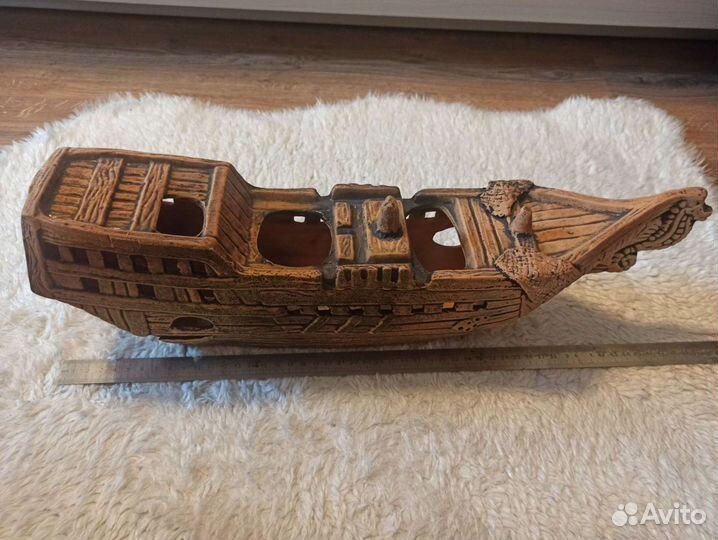 Корабль для аквариума