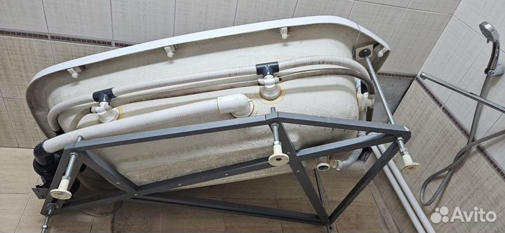 Ванна с гидромассажем бу