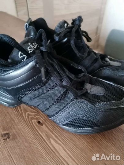 Кроссовки для современных танцев р. 34-35