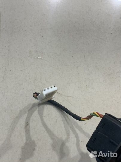 Джойстик регулировки рулевой колонки (BMW 7)