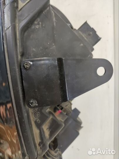 Фара правая Renault Logan 2 2018