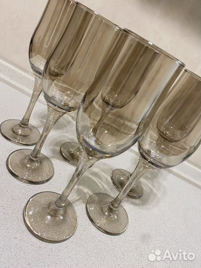 Новый набор бокалов для шампанского