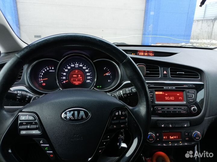 Kia Ceed 1.6 AT, 2012, 166 033 км