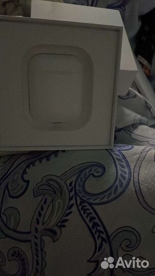 Airpods продам