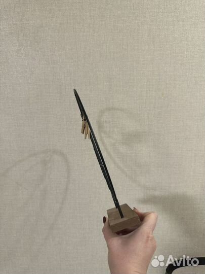 Подставка под фотографии с прищепками