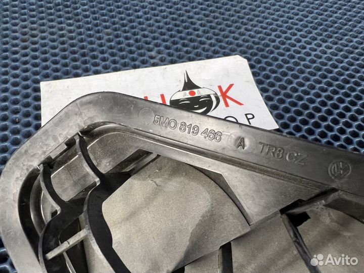 Решетка вентиляционная Volkswagen Tiguan NF