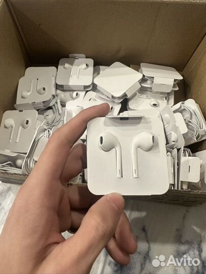 Наушники для iPhone