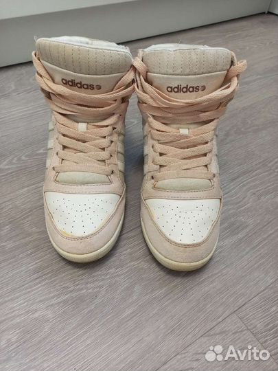 Кроссовки женские adidas 39 размер