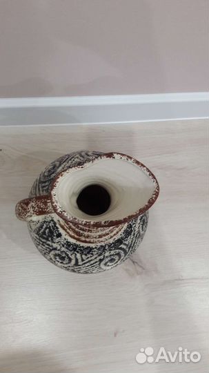 Ваза с узким горлышом. Кувшин с ручкой. Керамика